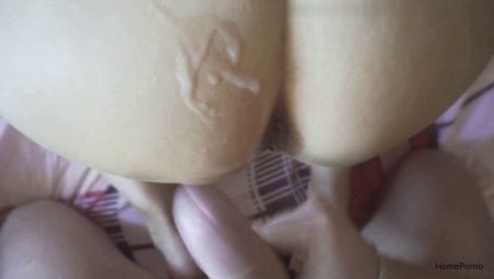 Мама соблазнив сына отвлекла его от игры в компьютере