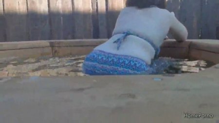 Секс с пышной любовницей в чане